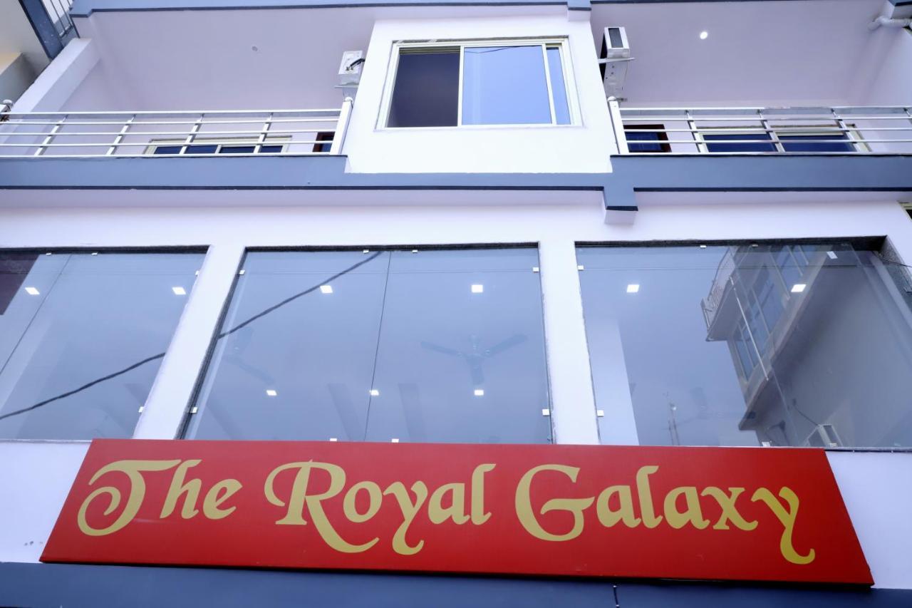 The Royal Galaxy Hotel Risikés Kültér fotó